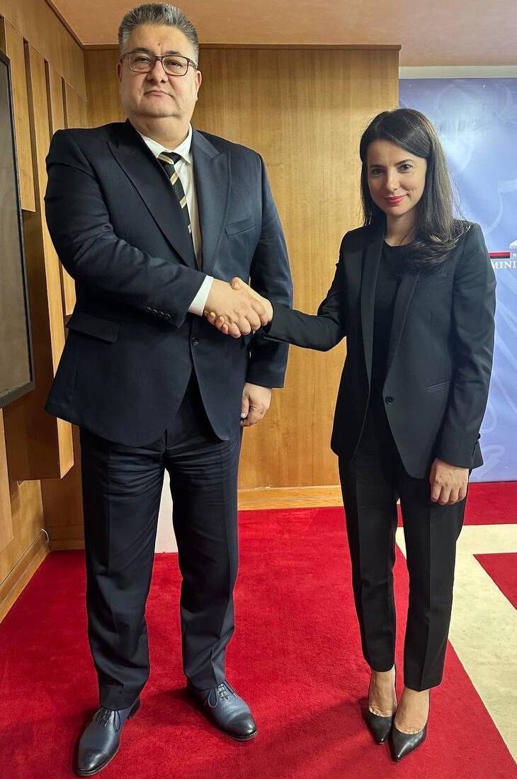 Министерот Минчев оствари билатерална средба со министерката за јавна администрација и антикорупција на Република Албанија, Адеа Пирдени
