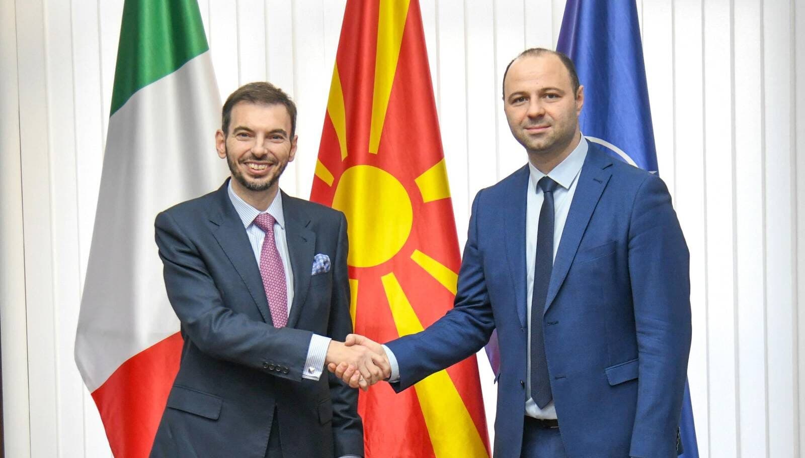 Министерот Мисајловски со новоназначениот амбасадор во земјава, Палминтери: силно посветени на македонско – италијанската соработка