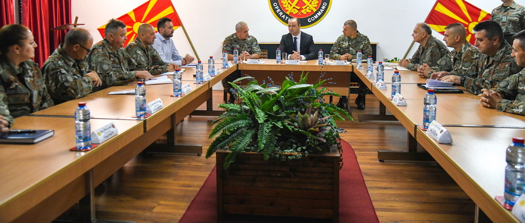 Министерот Мисајловски во посета на Командата за операции