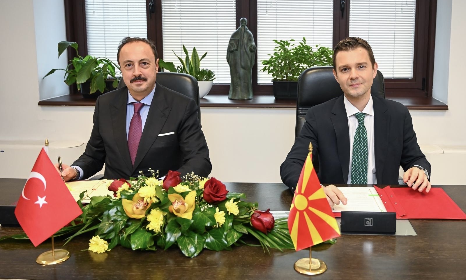 Министерот Муцунски и турскиот амбасадорот Улусој потпишаа нов Протокол за правила за потекло на производи