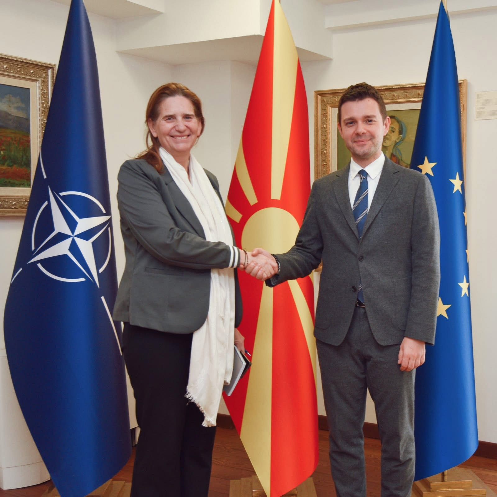 Министерот Муцунски оствари средби со амбасадорката на Грција, Софија Филипиду, и амбасадорот на Австрија, Мартин Памер