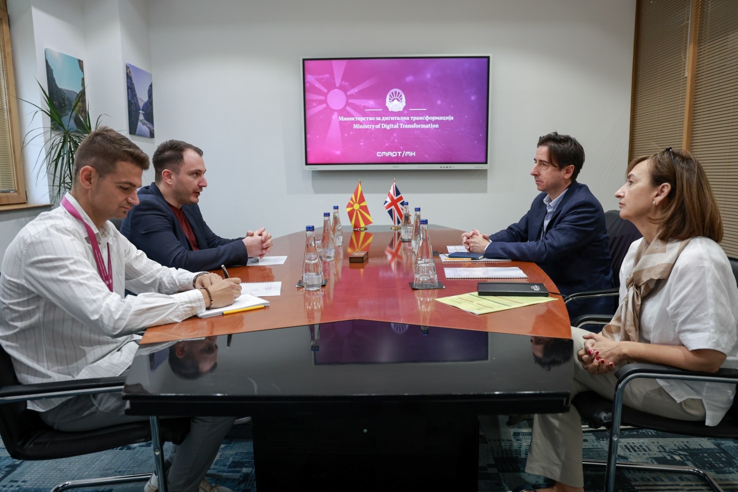 Minister Stefan Andonovski held an important working meeting with the Ambassador of the United Kingdom, H.E. Matthew Lawson