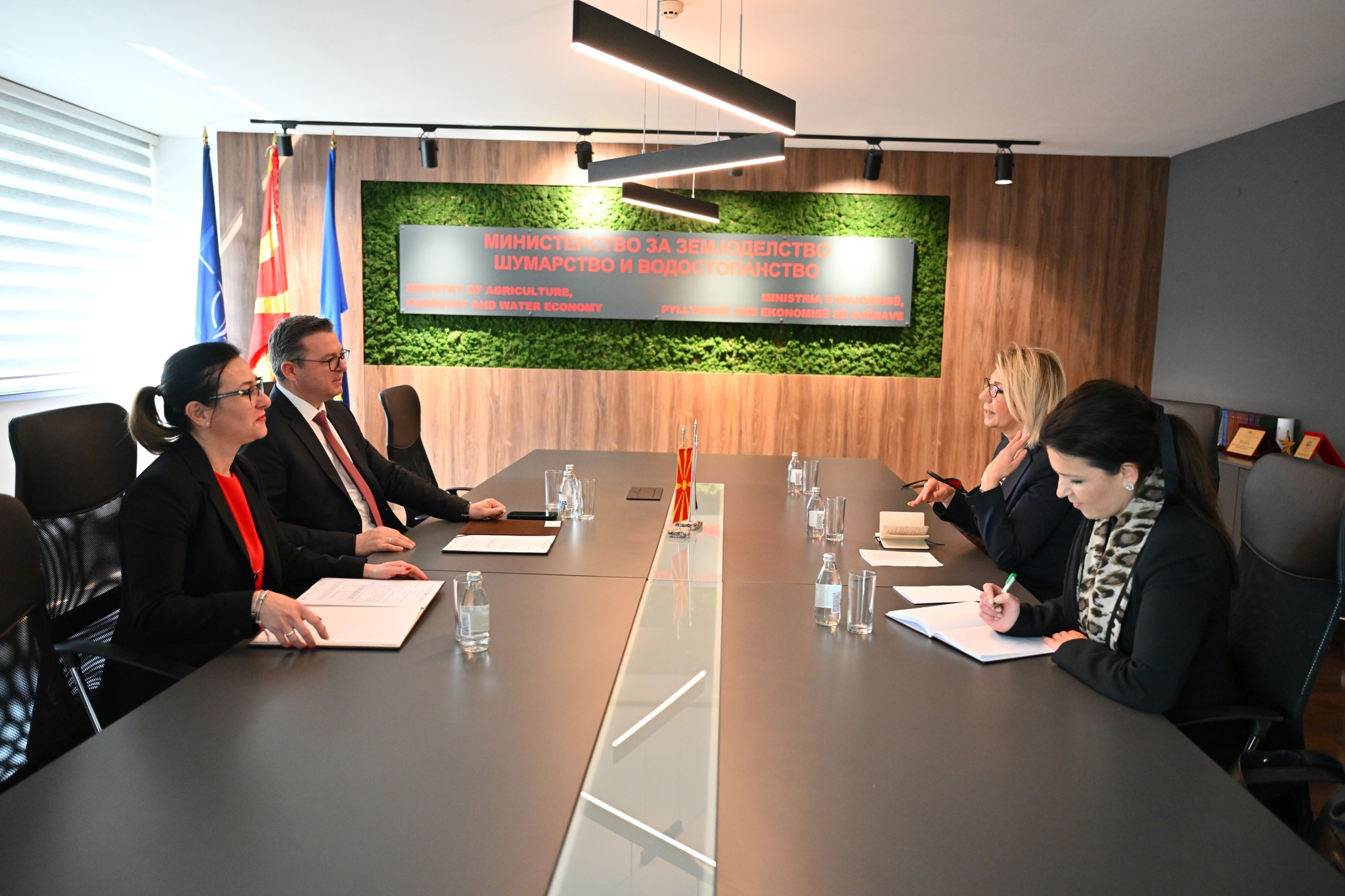 Министерот Трипуновски оствари средба со амбасадорката на Република Хрватска, Н.Е. Нивес Тигањ