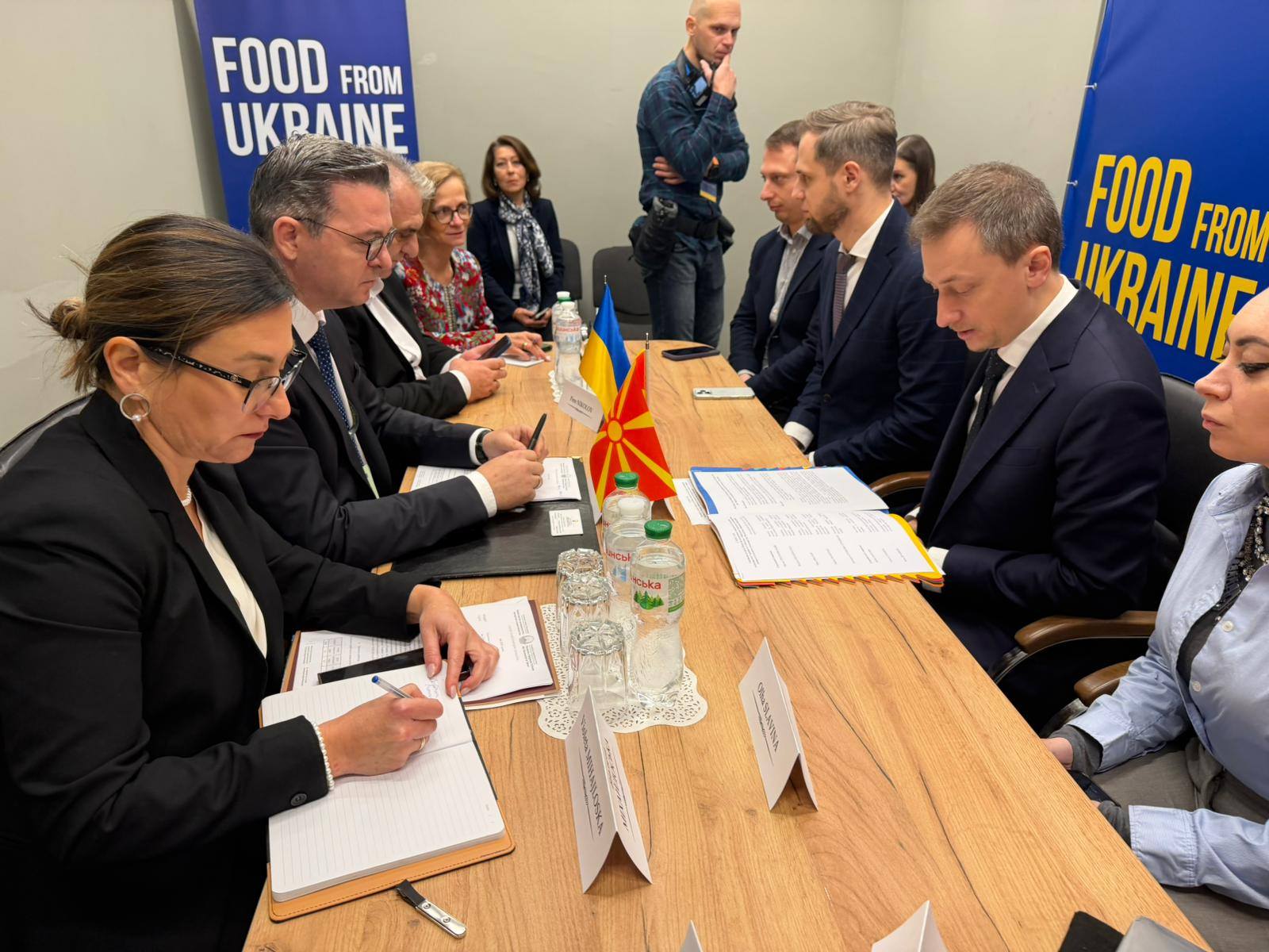 Министерот Трипуновски учествуваше на Четвртиот Меѓународен Самит за безбедност на храна „Храна од Украина“ во Киев