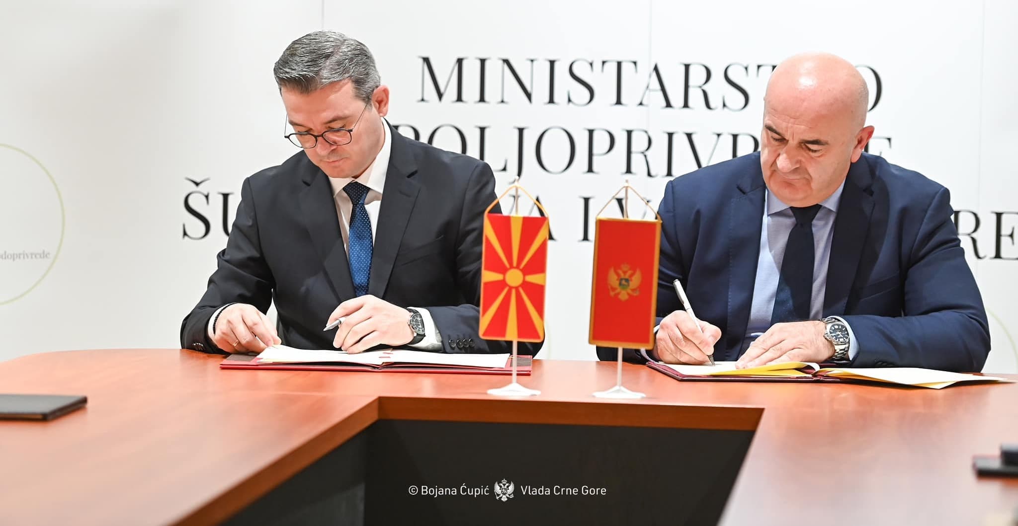 Министерот Трипуновски во Црна Гора потпиша Протокол за соработка со министерот Јоковиќ
