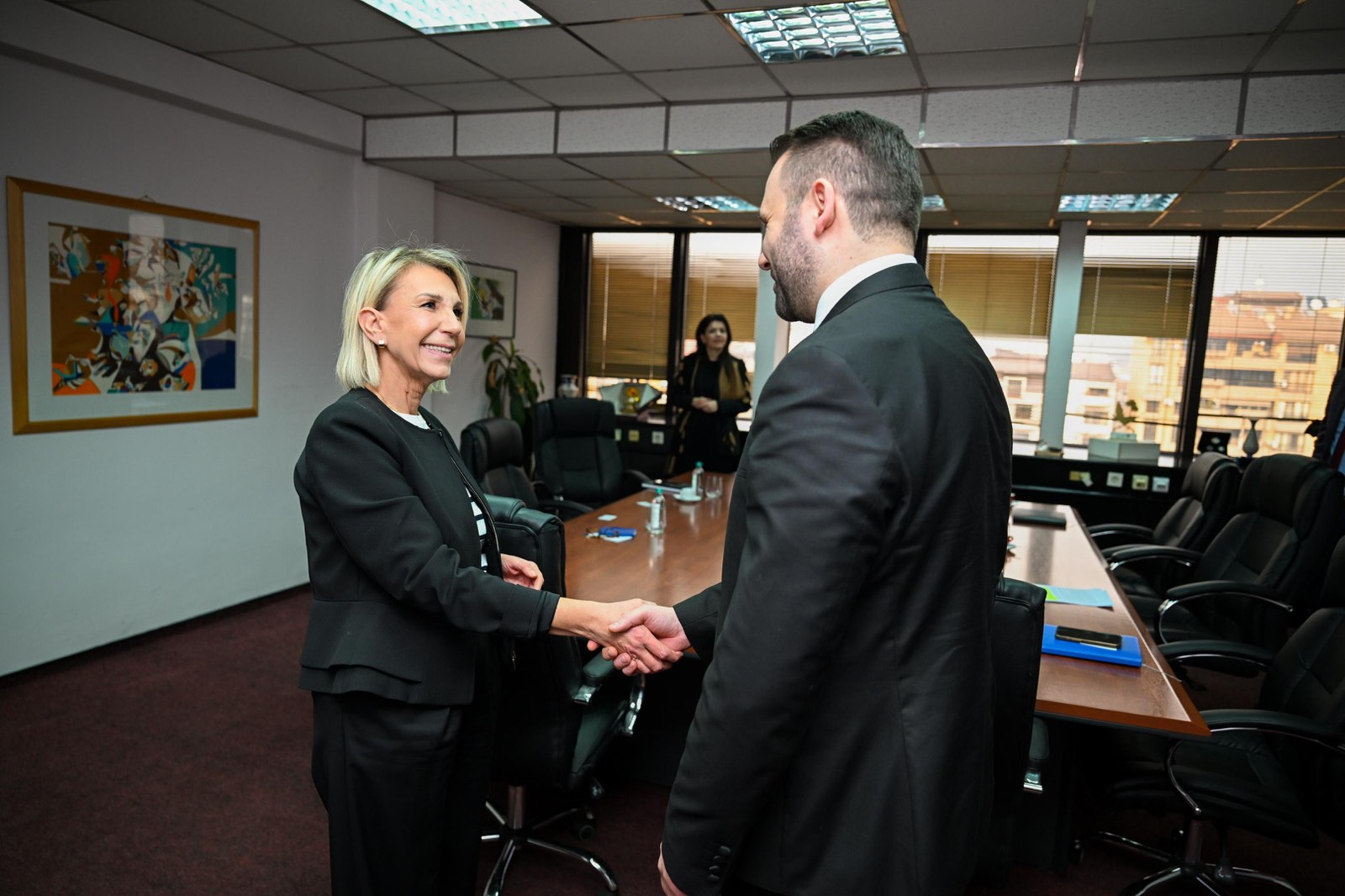 Министерот за економија и труд Бесар Дурмиши оствари средба со амбасадорката на Република Хрватска, Н.Е. Нивес Тигањ