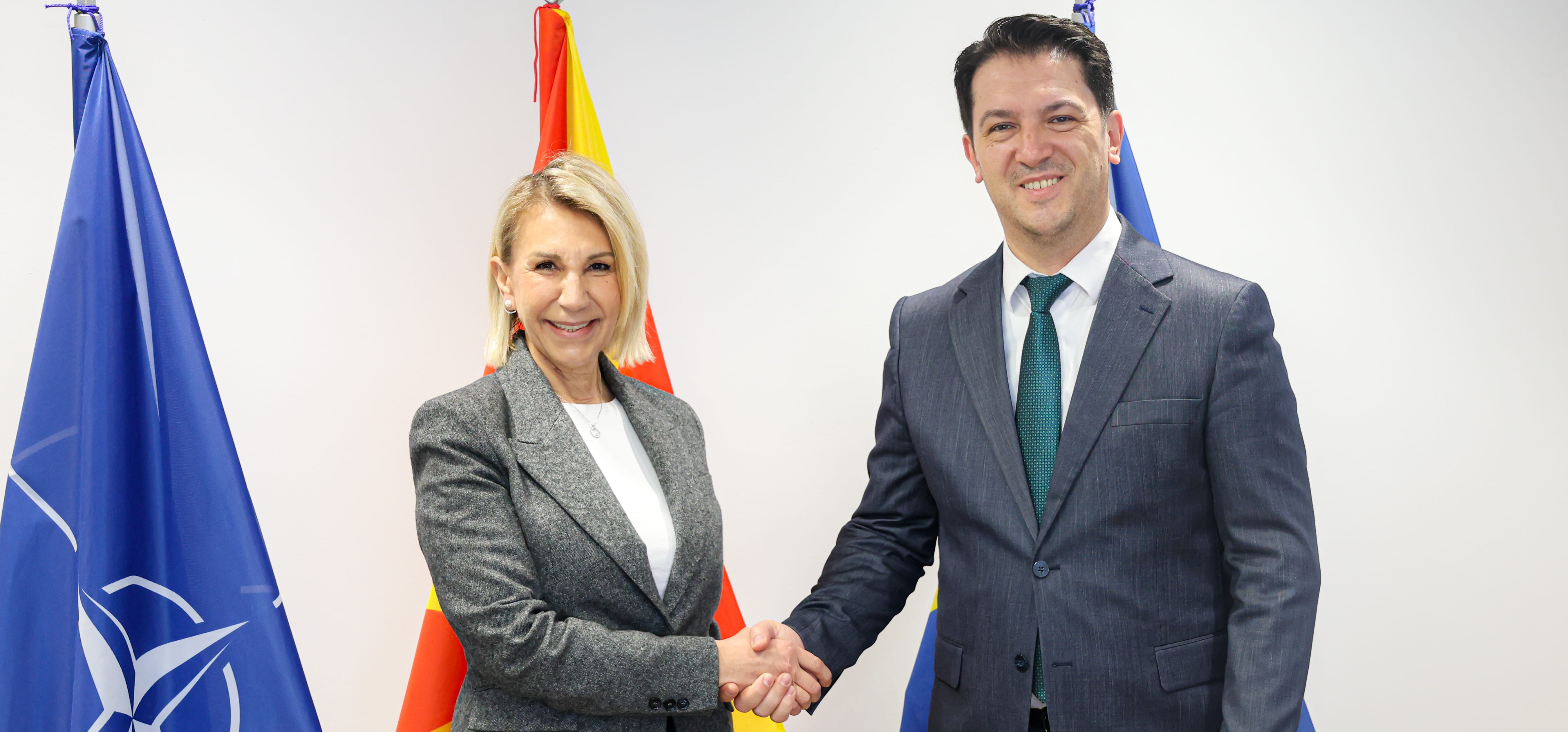 Министерот за европски прашања и Прв Заменик Претседател на Владата, Беким Сали, денес оствари средба со амбасадорката на Република Хрватска, Нивес Тигањ