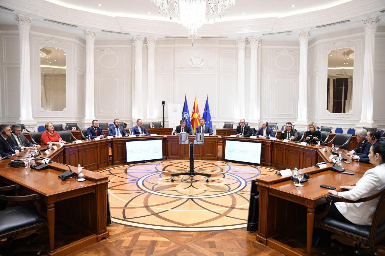 Министерот за јавна администрација Горан Минчев го одбележа Денот на албанската азбука – 22 ноември