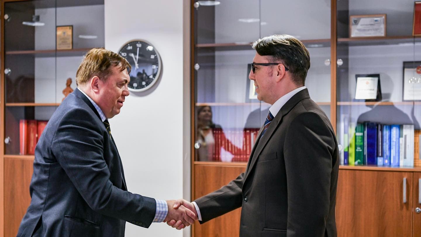 Министерот за правда, Игор Филков оствари средба со амбасадорот на Република Чешка, Јарослав Лудва.