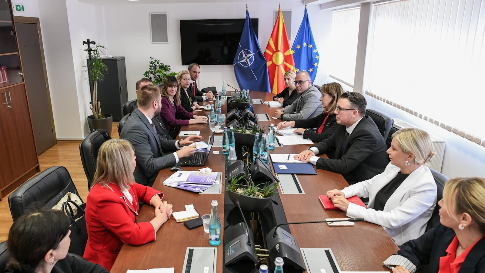 Министерот за правда Игор Филков оствари средба со раководителот на Програмската канцеларија на Совет на Европа во Скопје, Олег Солдатов и претставници од Програмската канцеларија на Совет на Европа