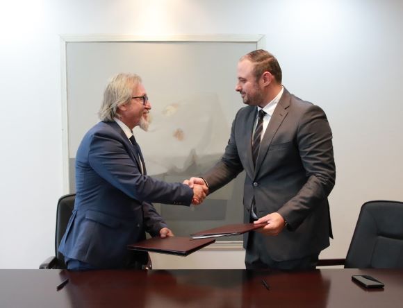 Министерството за социјална политика, демографија и млади и Општина Кисела Вода потпишаа договор за грант за проширување на капацитетите за предучилишно образование