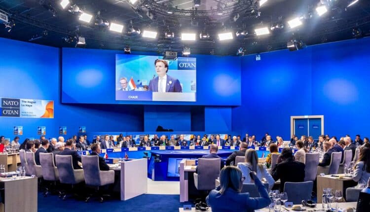 Мисајловски на работната средба на министри за одбрана во Хаг: остануваме кредибилен сојузник во НАТО, посветени сме на инвестициите во одбраната и развојот на армиските капацитети