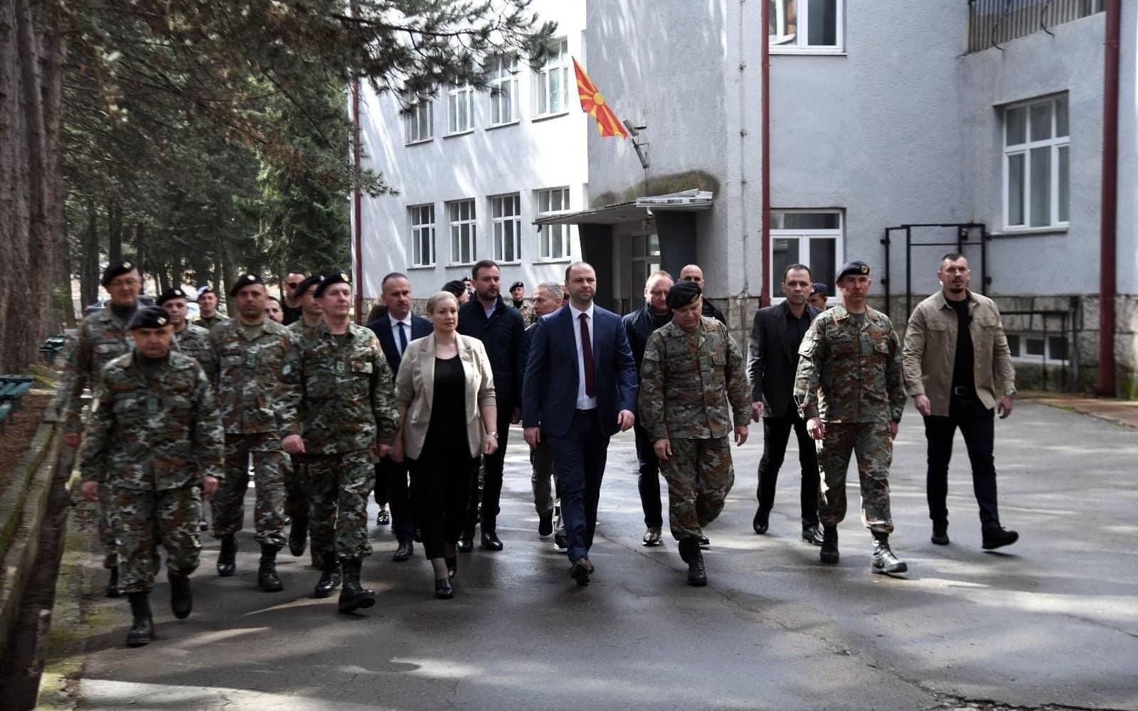 Мисајловски: Објавени се конкурсите за 300 професионални војници и за 10 подофицери, следува конкурсот за 60 офицери