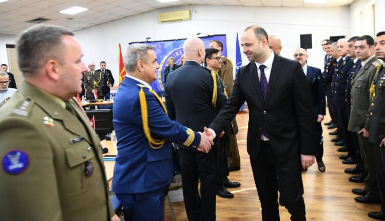 Мисајловски од годишен брифинг на одбранбени аташеи: И во 2025 година продолжуваме со инвестициите и вложувањето во одбраната