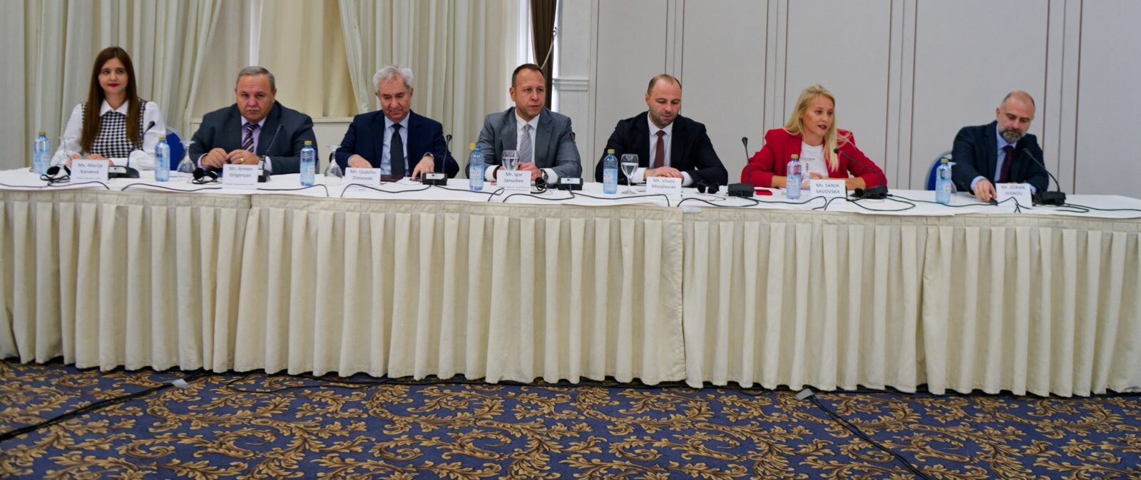 Мисајловски од состанокот за спроведување на Националната развојна стратегија, на тема сигурно, безбедно и отпорно општество: инвестираме во одбраната и армиските капацитети за безбедна држава и сигурни граѓани