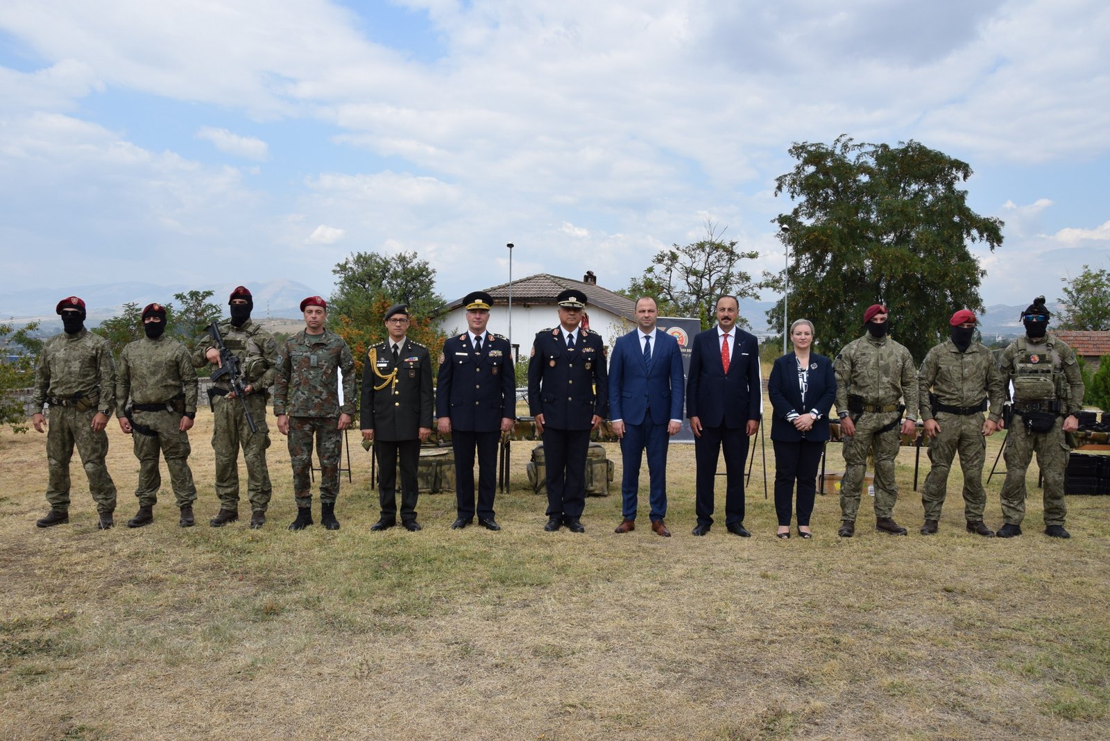 Мисајловски –Турската донацијата ќе придонесе за јакнење на капацитетите на специјалните единици на Армијата