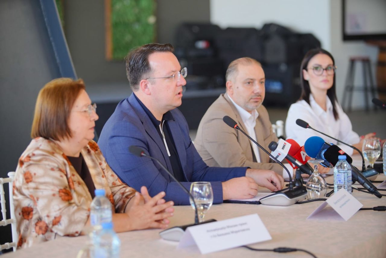 Николоски: Бележиме раст од 6,1 процент во транспортниот сектор. Обезбедуваме континуирана подршка на превозниците