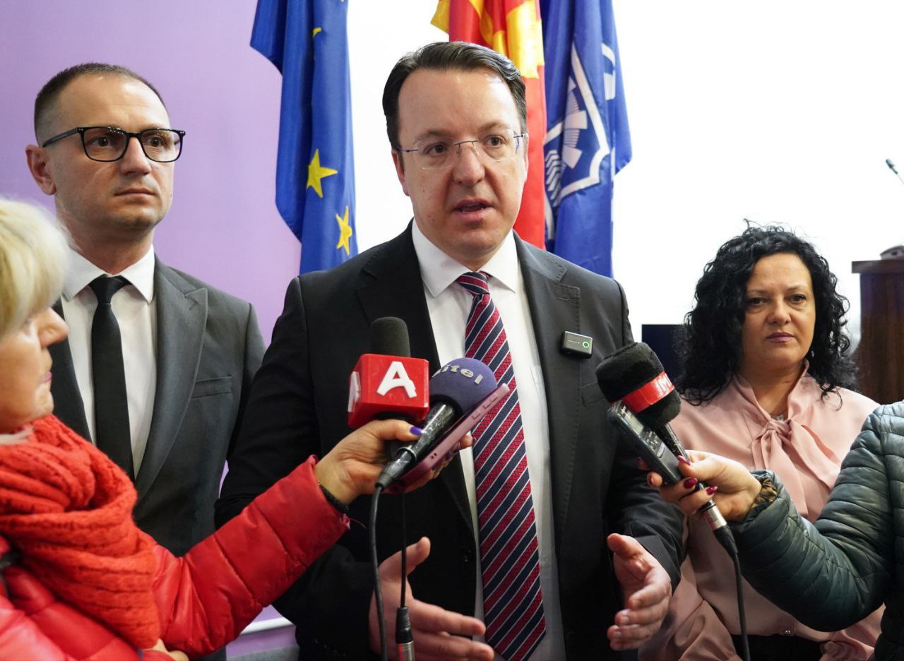 Николоски: Досега најсилен раст во авиосообраќајот. Воведовме 23 нови линии, имаме рекордна бројка на патници, а годинава очекувам да порасне над 4 милиони патници