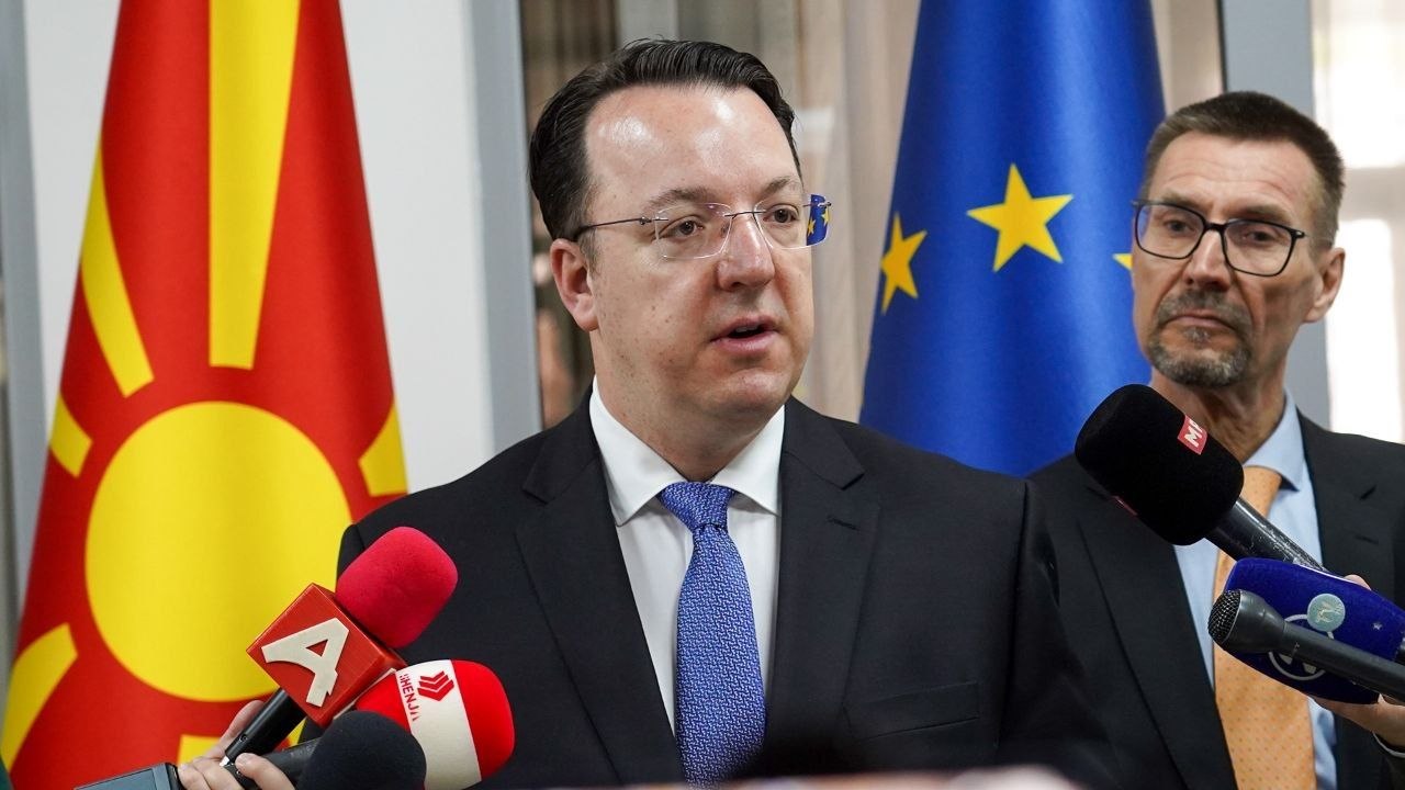 Николоски: ЕУ целосно не подржува за реализација на големите инфраструктурни проекти, заедно градиме автопатишта и железница
