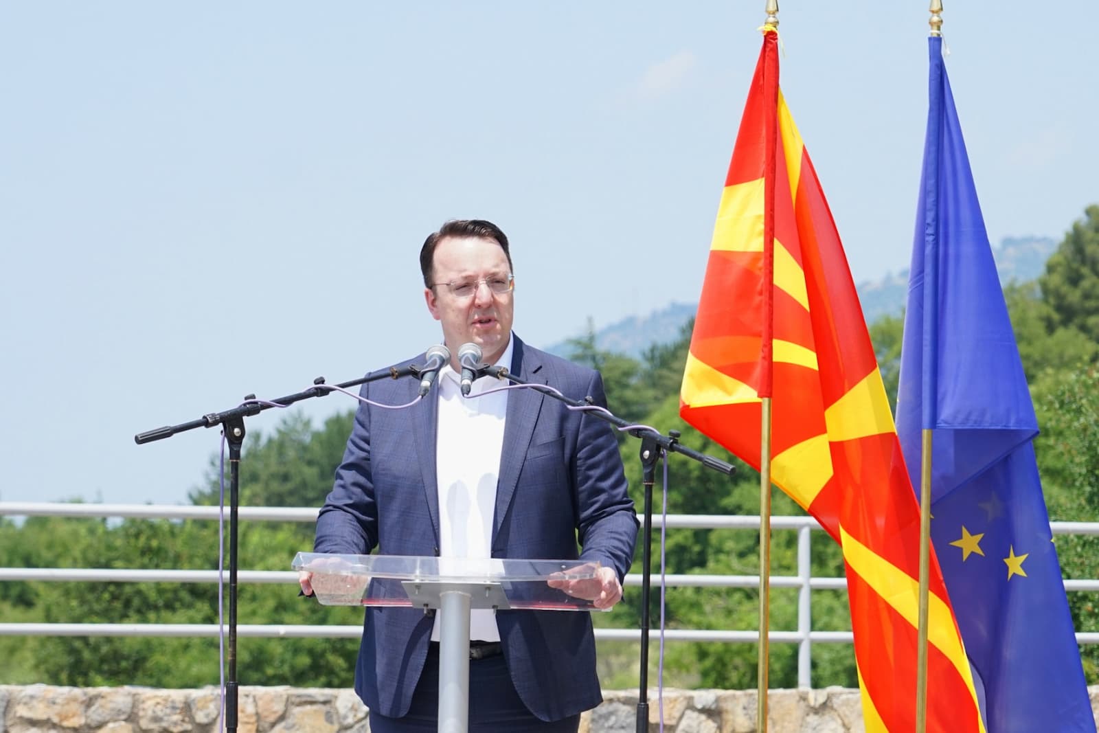 Николоски: Го пуштивме во употреба реконструираниот магистрален пат Охрид- Св. Наум, еден од најзначајните правци за развој на туризмот