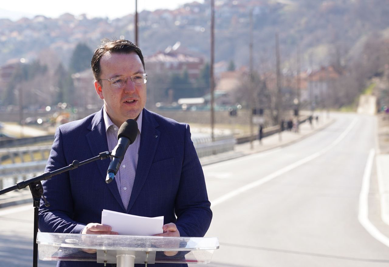 Николоски: Ја пуштаме во употреба реконструираната обиколница на Крива Паланка, спој со Бугарија. Македонија ја завршува модернизацијата на источното крило на Коридор 8