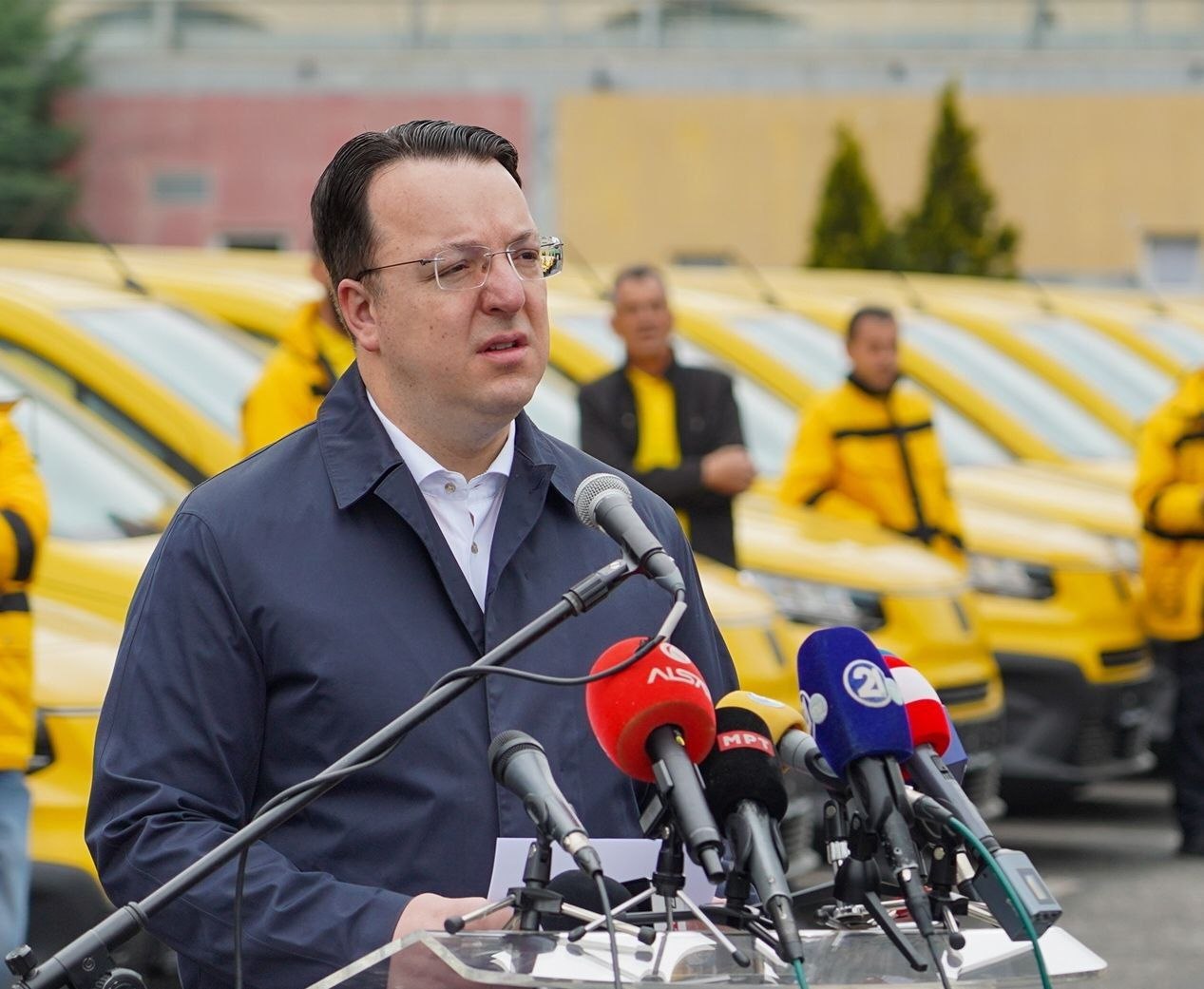 Николоски: Набавивме вкупно 100 товарни возила за нормално функционирање на Македонска пошта. Од некогаш заборавено државно претпријатие на чекор сме да создадеме профитабилна компанија