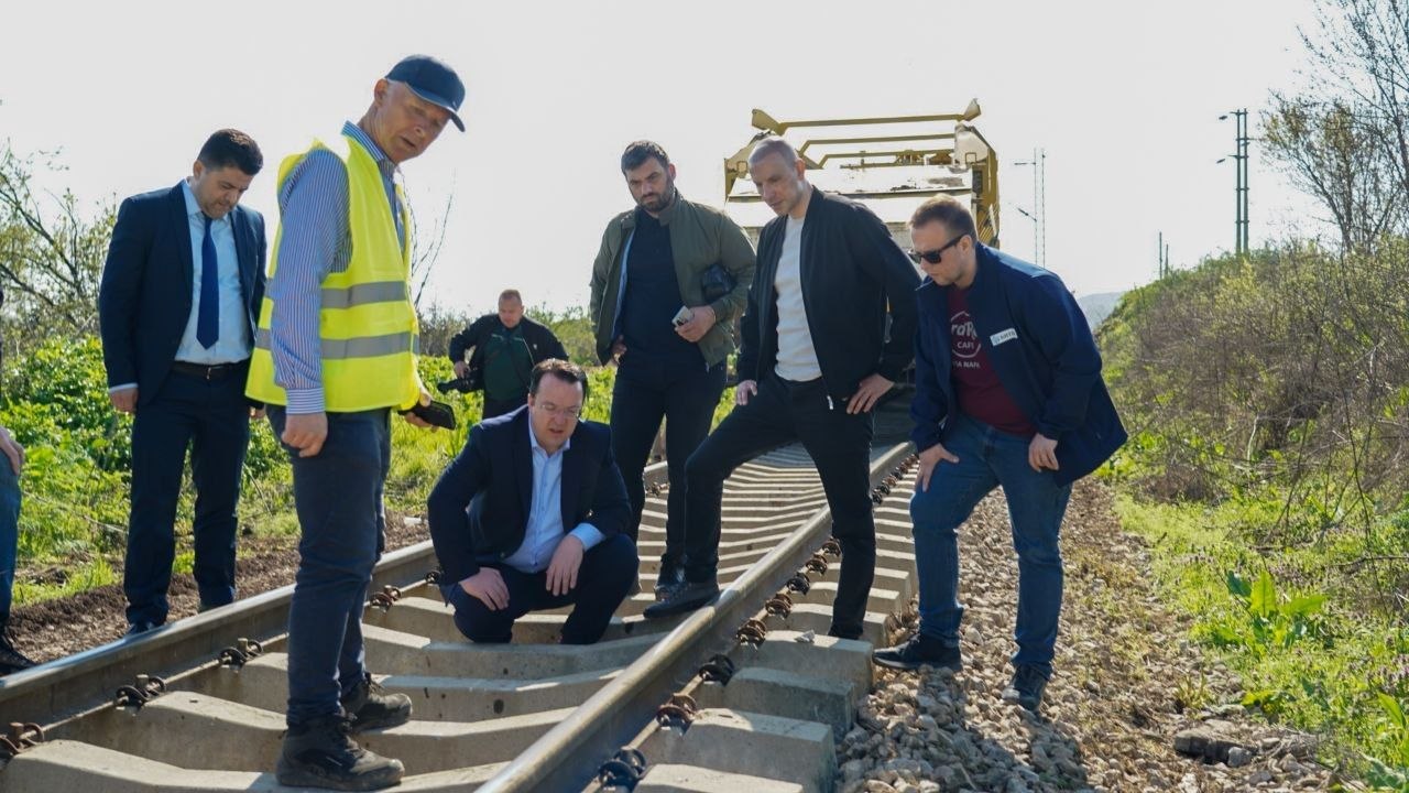 Николоски: Проектот Градски воз напредува одлично, до јуни ќе биде завршена линијата од Зелениково преку Драчево, Кисела Вода до Нова железничка станица, а од 1 -ви септември пуштена за сообраќај