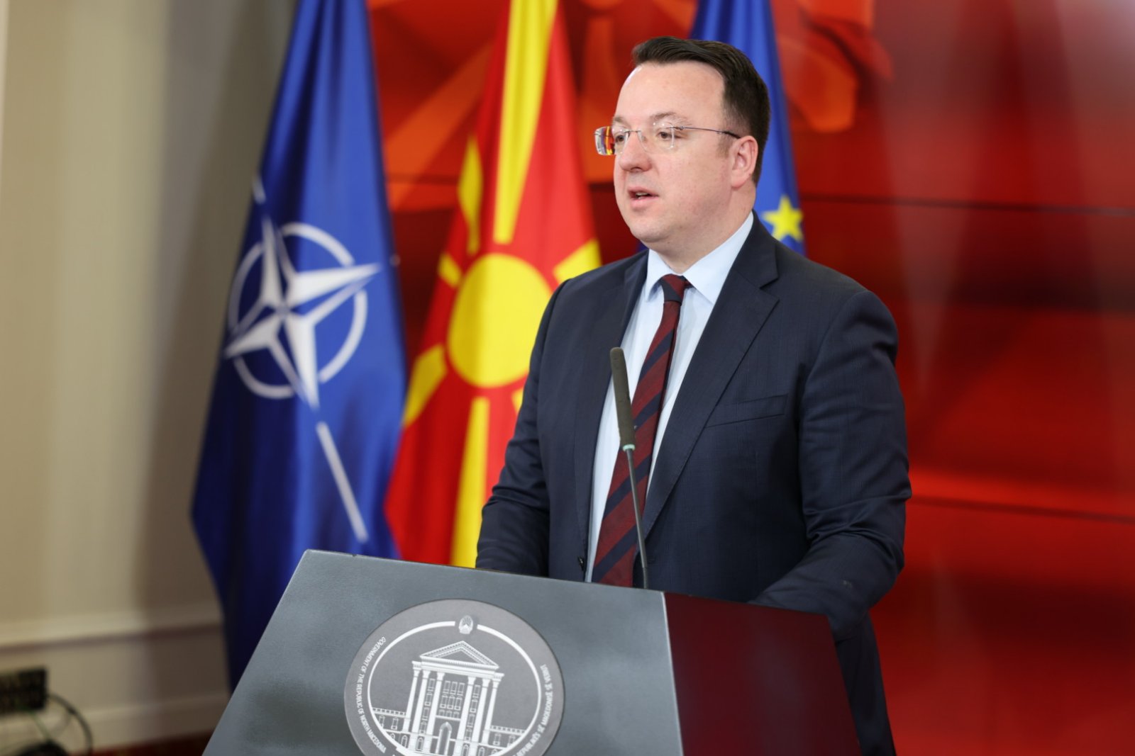 Николоски: Започнуваме со реконструкција на Воена болница и изградба на нова терминална зграда на охридскиот аеродром, проекти вредни 14,7 милиони евра