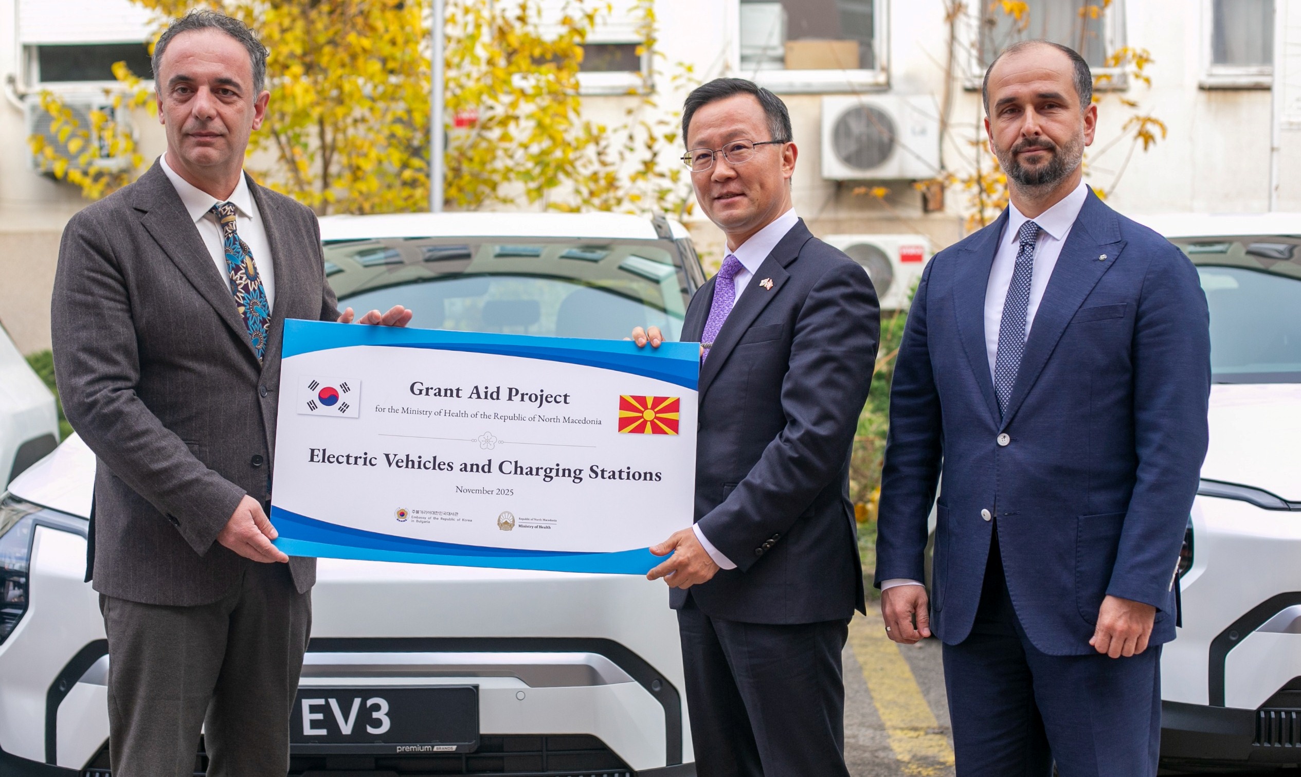 Обезбедени осум електрични возила преку грант за помош од Владата на Република Кореја