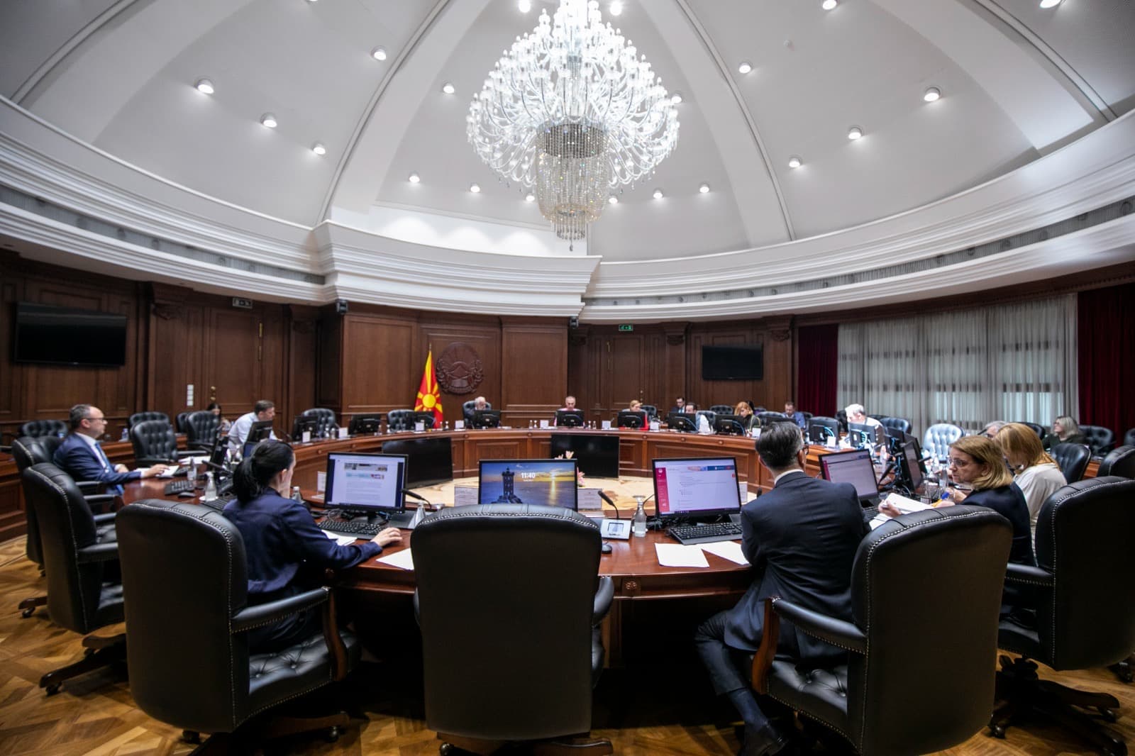 Од 20 владина седница: Одлука со којашто Музичкиот ансамбл во Република Северна Македонија – Тетово добива простории за работа на трајно користење; Задолжение да се реши просторното сместување на Н.У. Галерија Гостивар, формирана со одлука на Владата