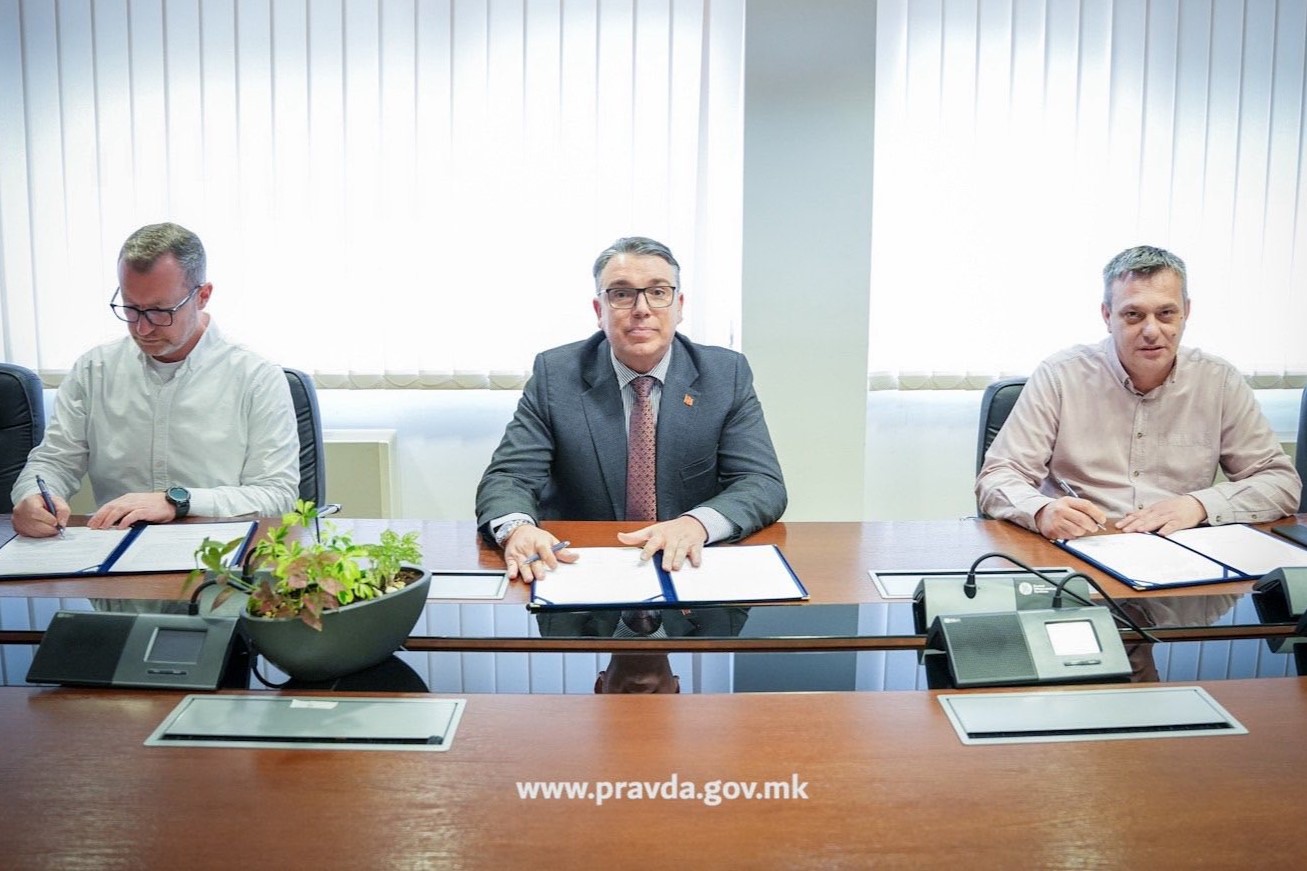 Платите во Министерството за правда ќе растат за 21%,  Филков го потпиша колективниот договор