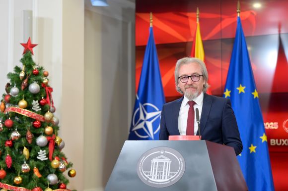 Новогодишното обраќање на министерот за социјална политика, демографија и млади, Фатмир Лимани