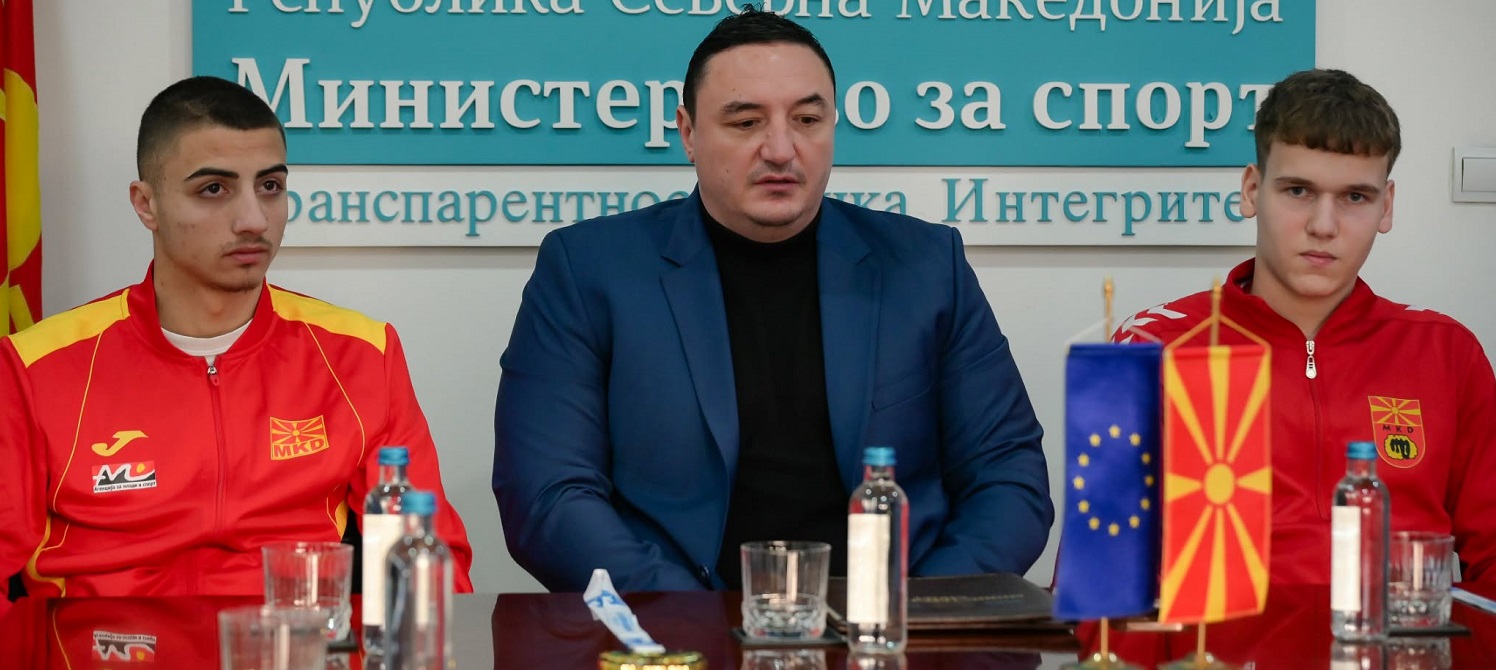Поддршка за медалистите од ЕП - Министерот Борко Ристовски ги пречека младите македонски каратисти по успешниот настап на европскиот шампионат