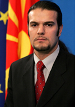 Имер Алиу