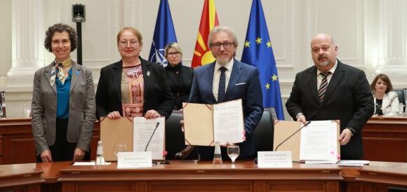 Потпишан Меморандум за соработка помеѓу министерствата за здравство, образование и социјална политика за рана интервенција во детството