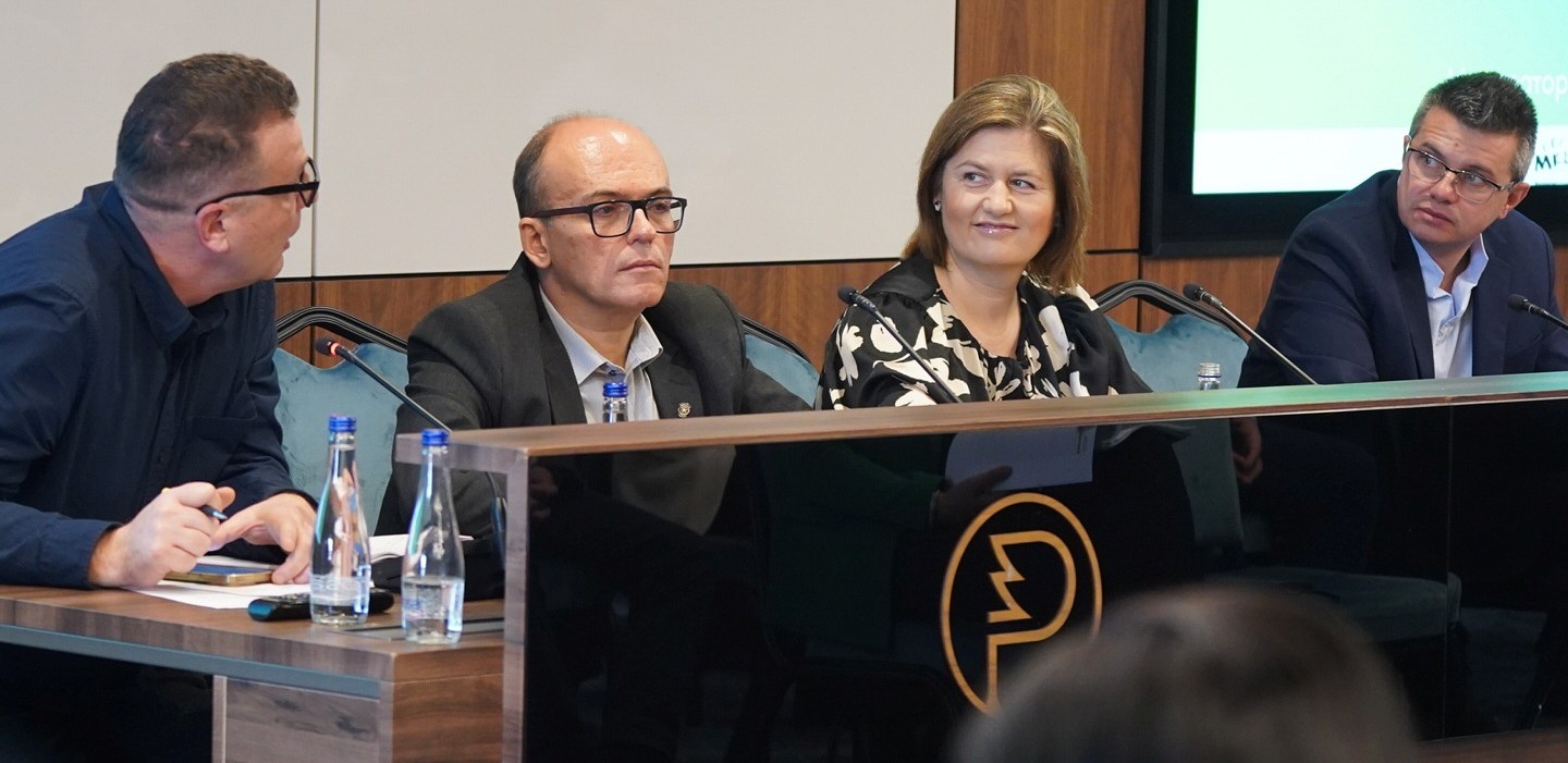 Праведната транзиција ќе успее само ако ја водиме заедно со работниците, општините, со заедниците - Божиновска на Националниот настан за Локалните економско-социјални совети