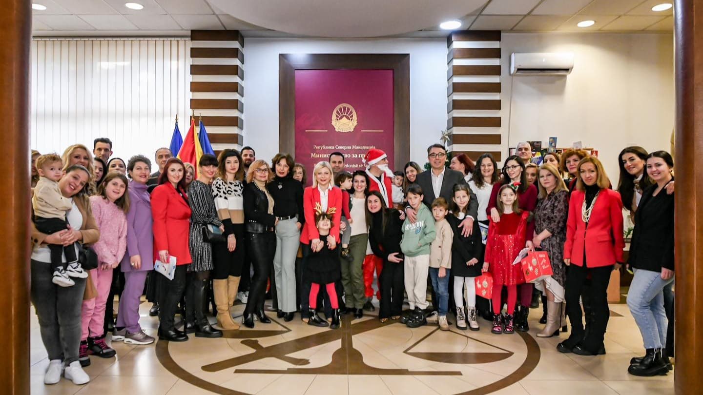 Празниците се најубави кога ги делиме со оние што најмногу ни значат-децата!