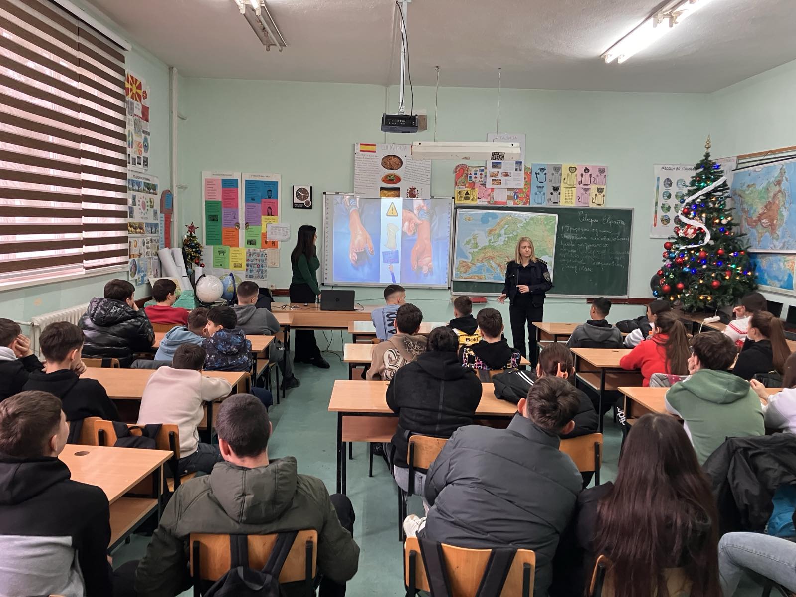 Превентивни активности на СВР Велес и СВР Штип за безбеден сообраќај и спречување на употреба на пиротехнички средства 