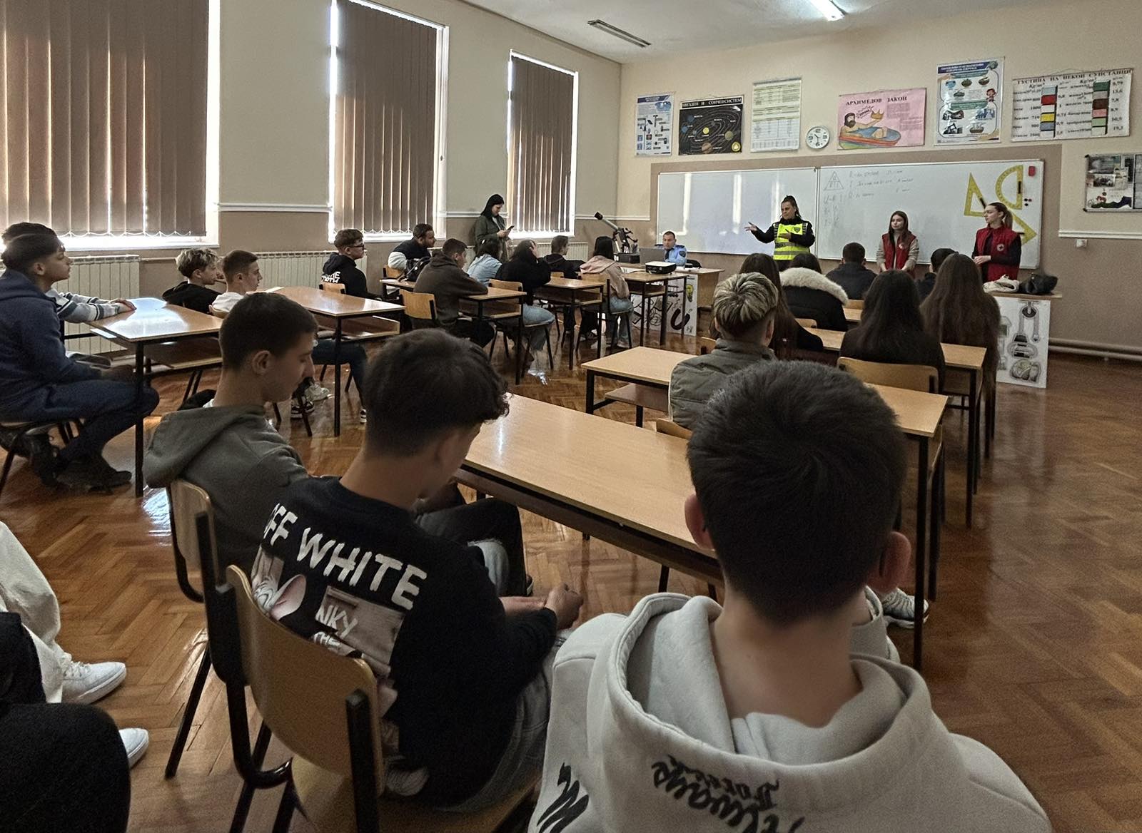 Превентивни активности за безбеден сообраќај и заштита од имотни деликти и семејно насилство