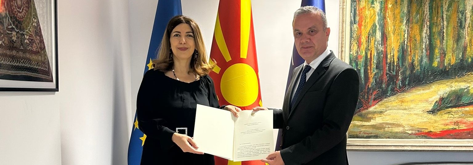 Примени копиите од акредитивните писма на новоименуваната амбасадорка на Ерменија