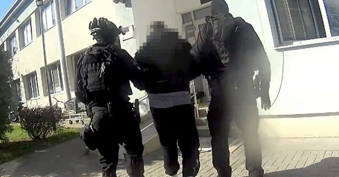 Приведен криминалец баран со потерница за затворска казна од четири години и 10 месеци, се обидел илегално да ја премине границата