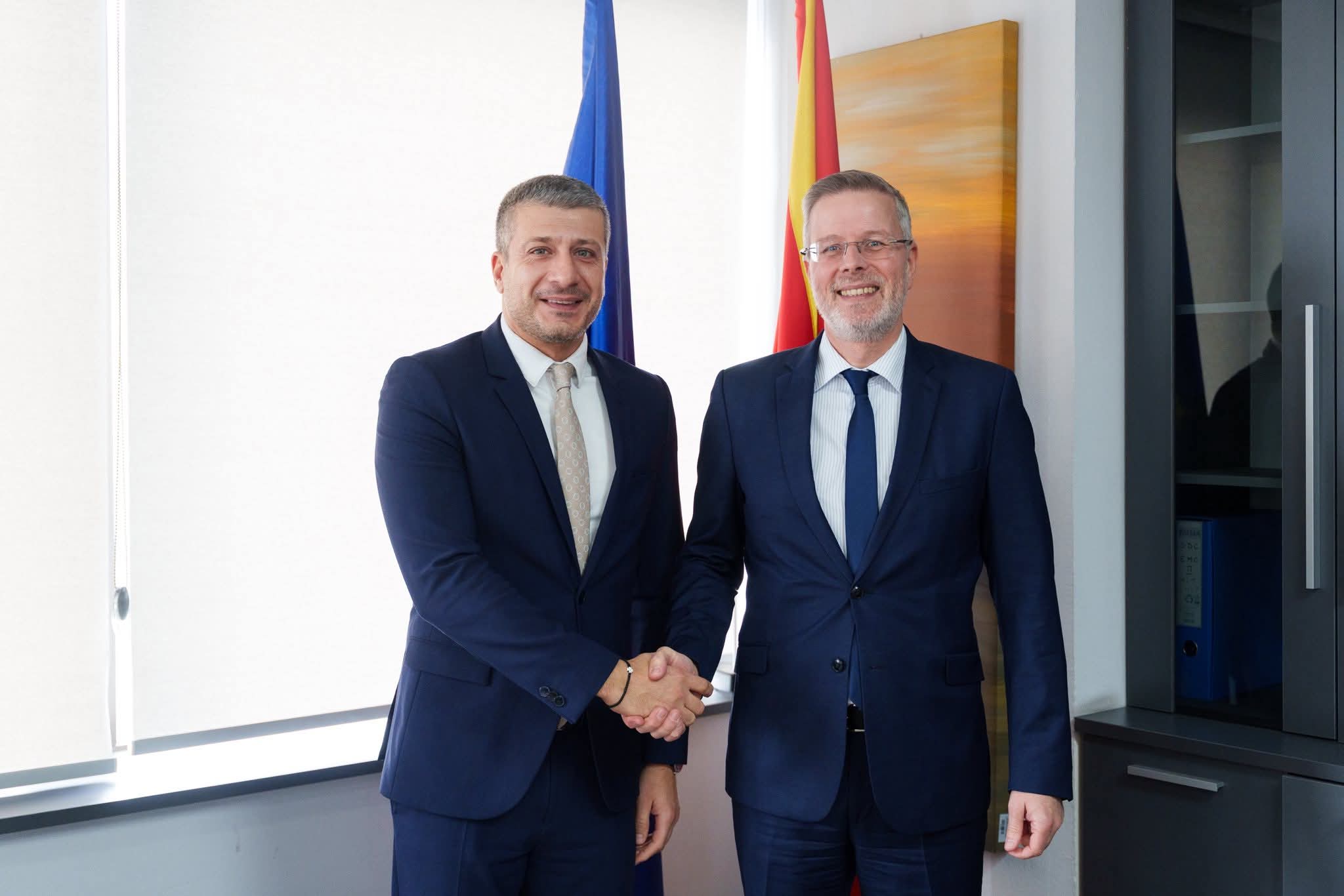 Протоколарна средба на министерот Перински, со амбасадорот на Швајцарија, Н.Е. Кристоф Зомер