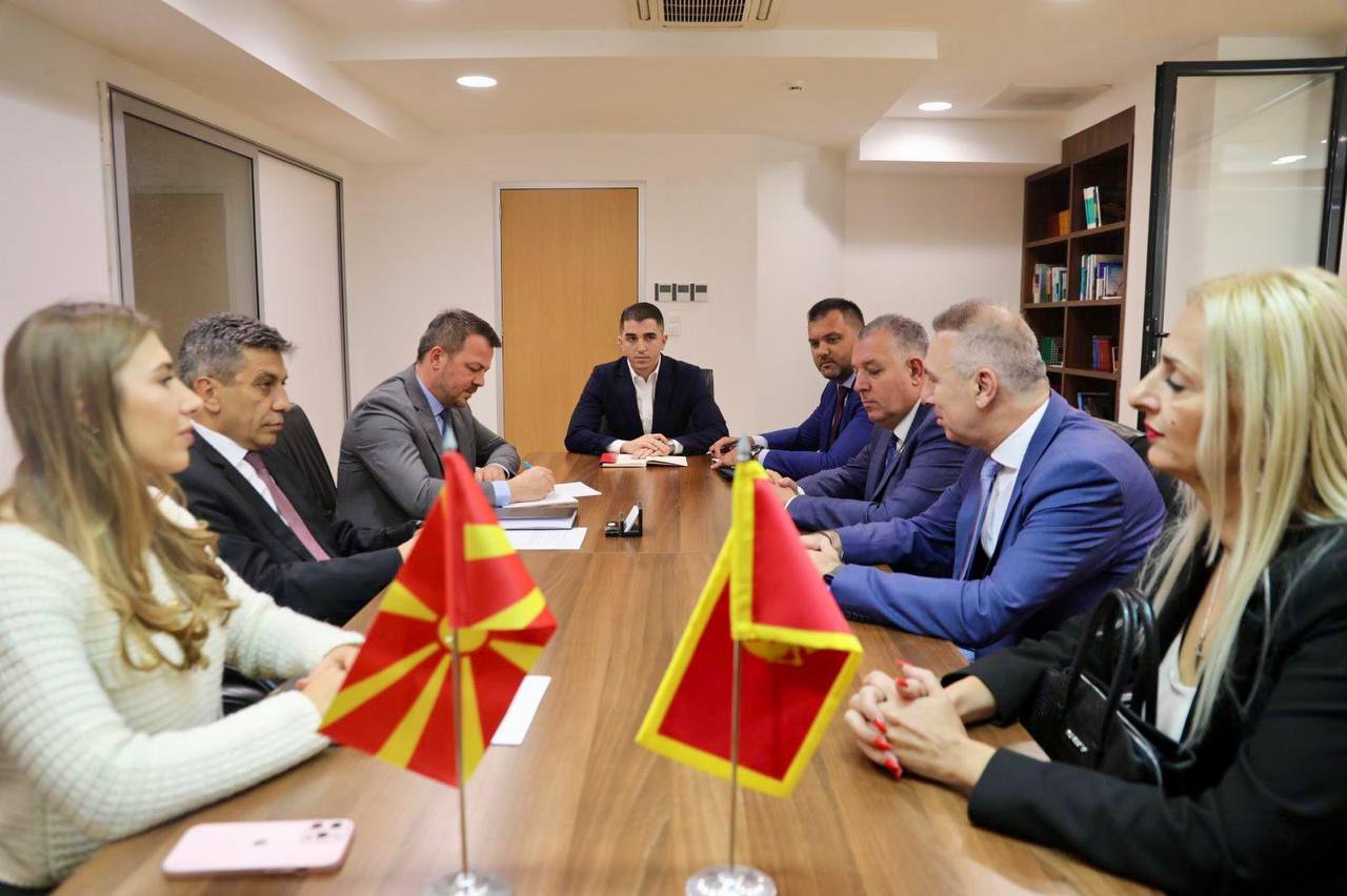 Првиот вицепремиер Меџити се сретна со министерот за човекови и малцински права на Црна Гора Фатмир Ѓека