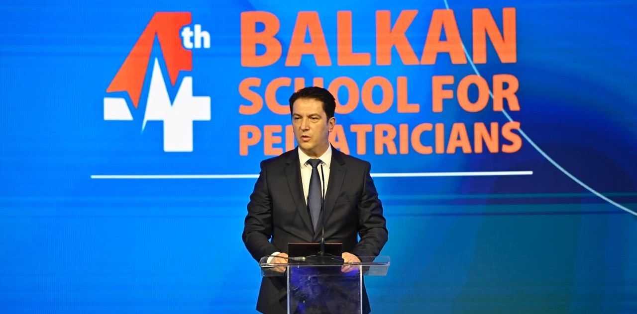 Првиот заменик-претседател на Владата, Беким Сали, учествуваше на 4-тата Балканска школа за педијатрија