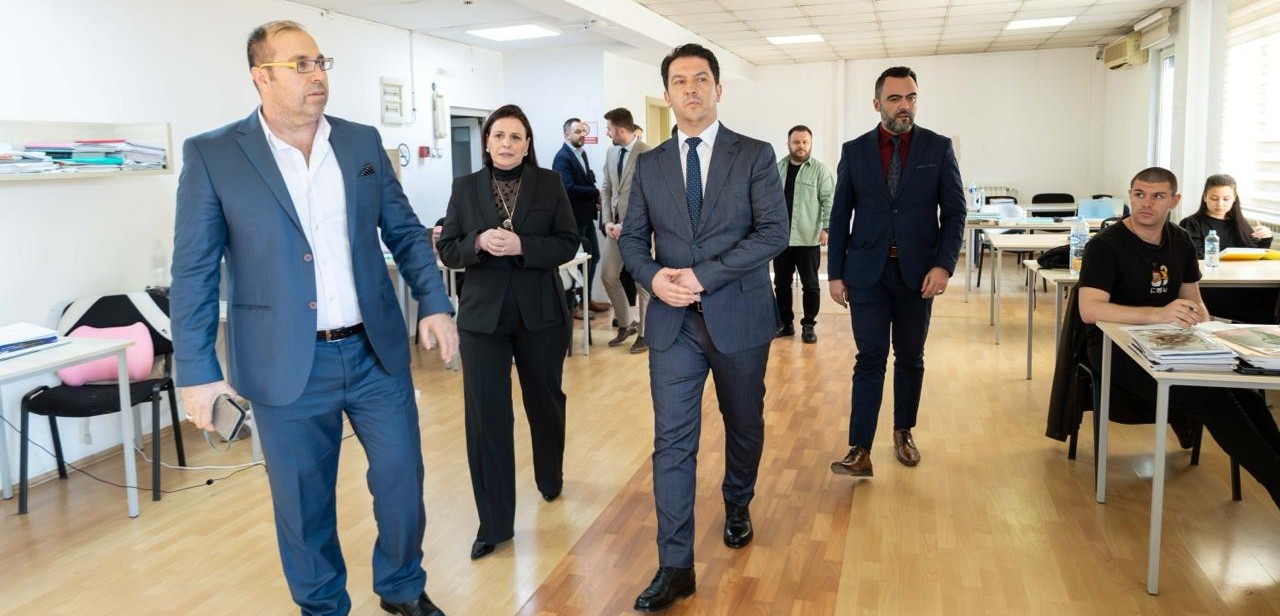 Првиот заменик-претседател на Владата на РСМ, Беким Сали, во посета на Студентскиот дом „Пелагонија“