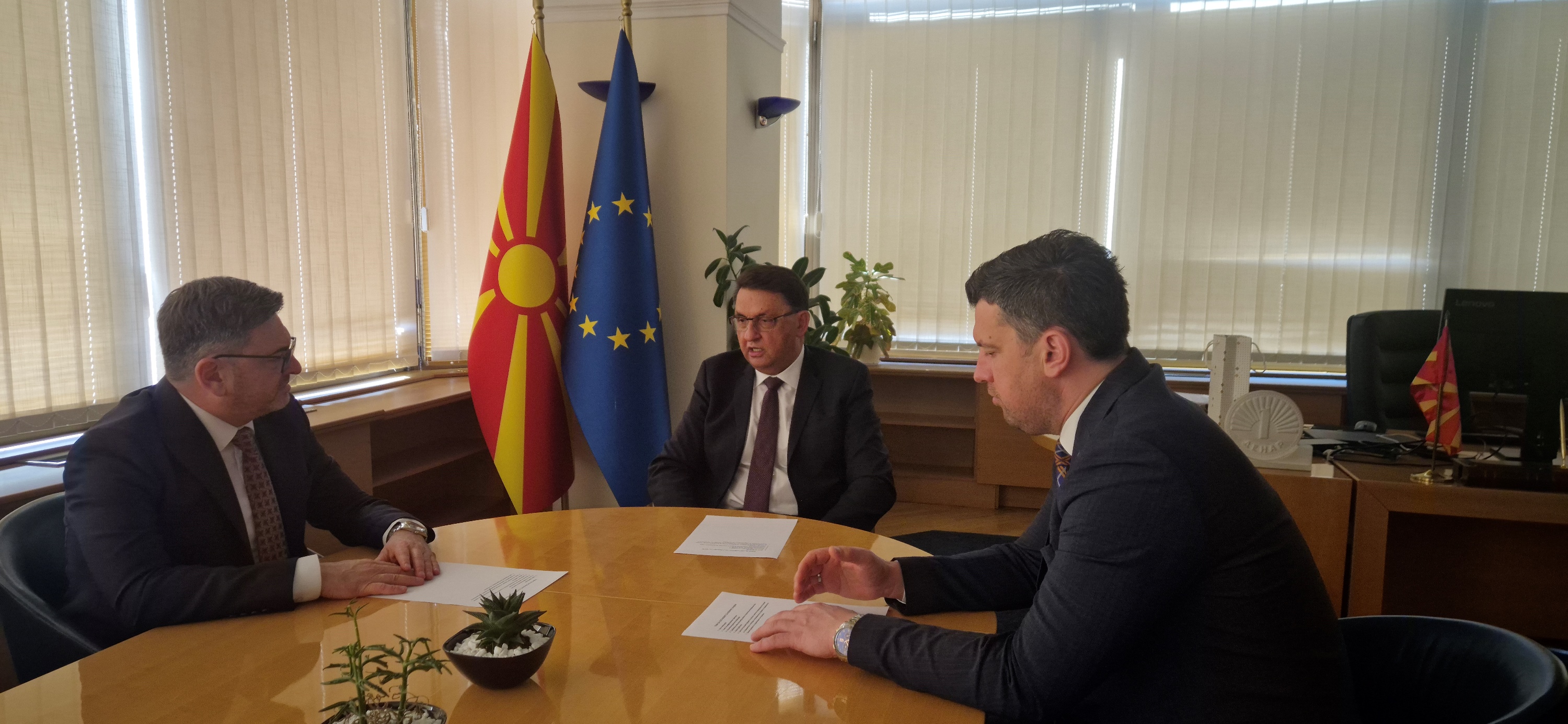 Работна средба на заменик-министерот Ристески со Гувернерот на Народна Банка на Македонија, д-р Трајко Славески