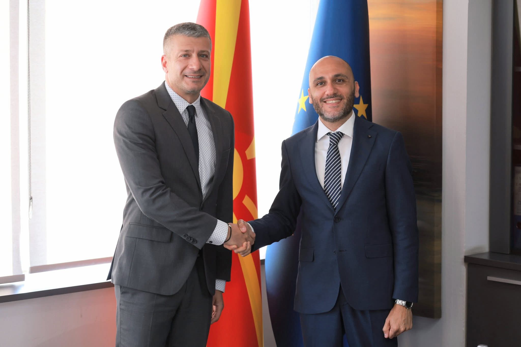 Министерот за локална самоуправа оствари работна средба со Олаф Мекеј, градоначалник на Валета, Чарлс Дегуара, главен ревизор на Малта и Антониа Мерчика