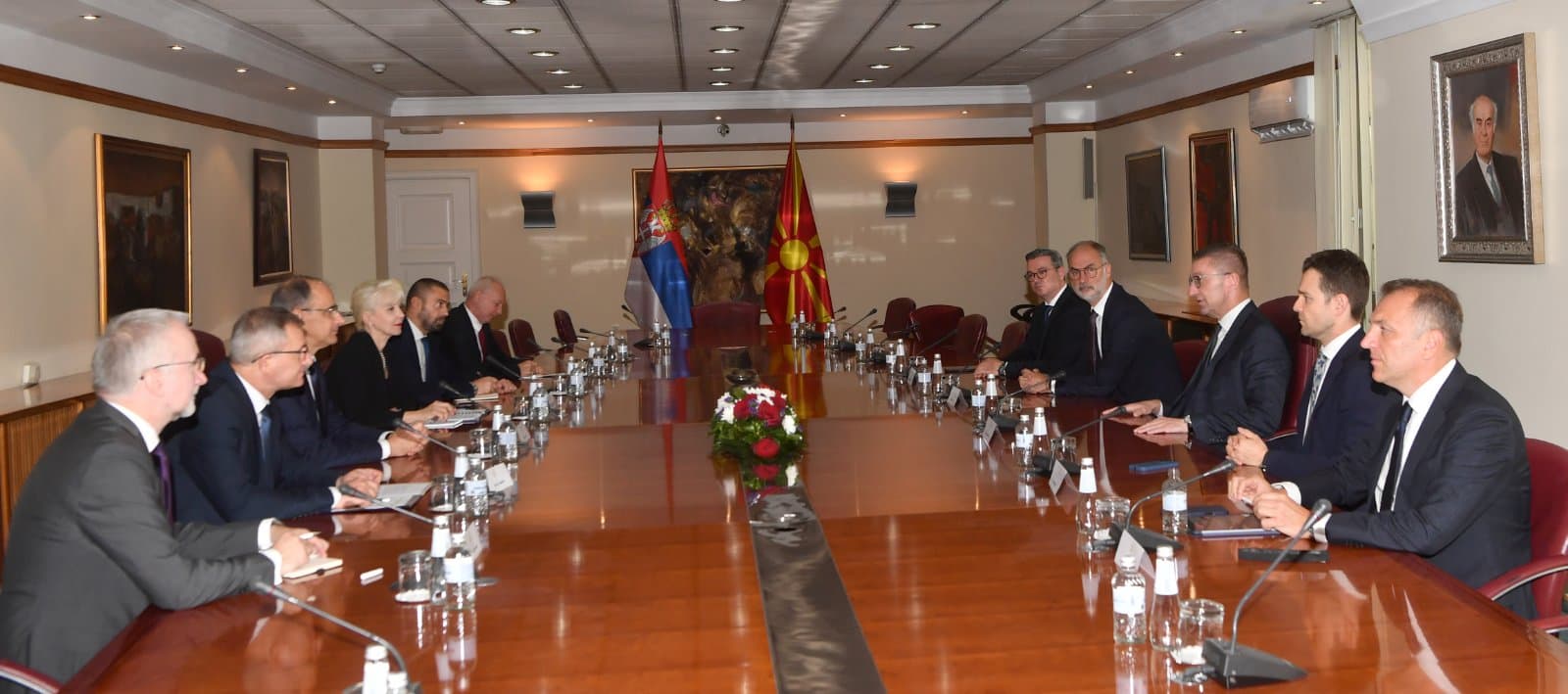 Работна средба со премиерот на Република Србија, г. Ѓуро Мацут