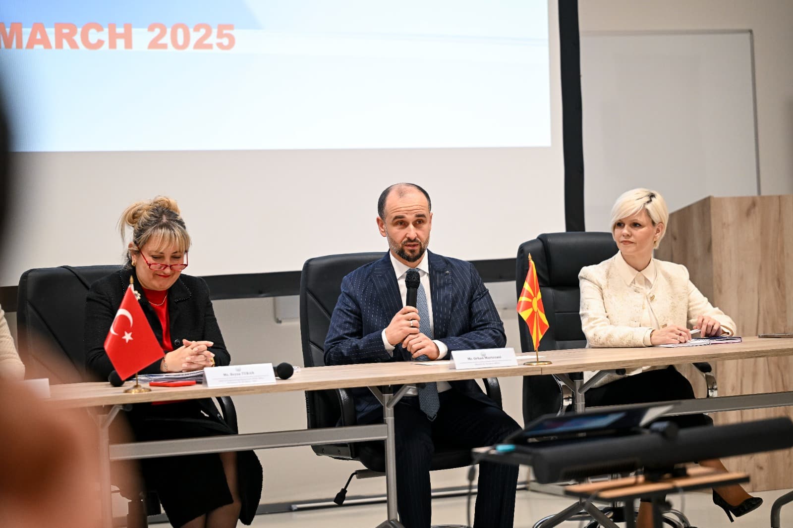 Размена на искуства и предизвици на патот кон ЕУ во фокусот на средбата на МЕП Муртезани со турските експерти