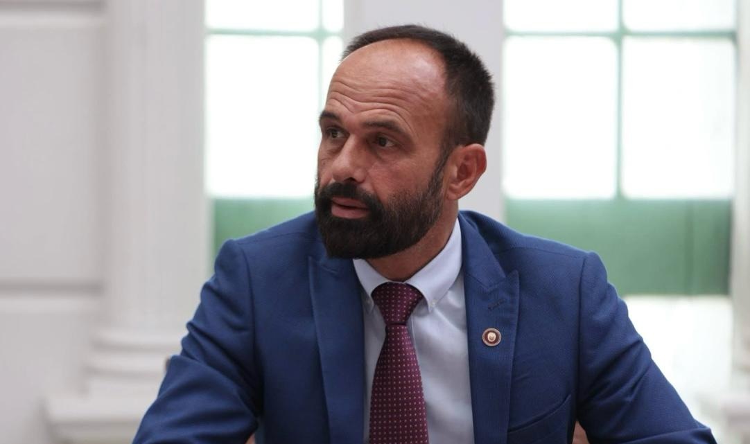 РЕФОРМСКА АГЕНДА – ВЛАДЕЕЊЕ НА ПРАВОТО 